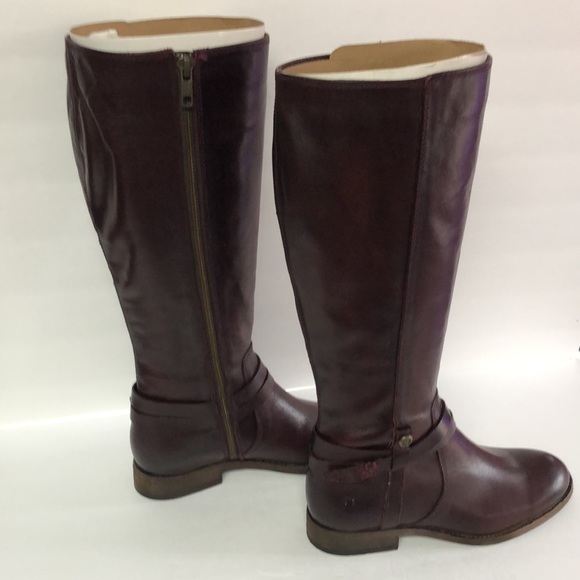 New. Frey Melissa belted tall boots. Size 5.5 M. 1639 - Picture 4 of 7